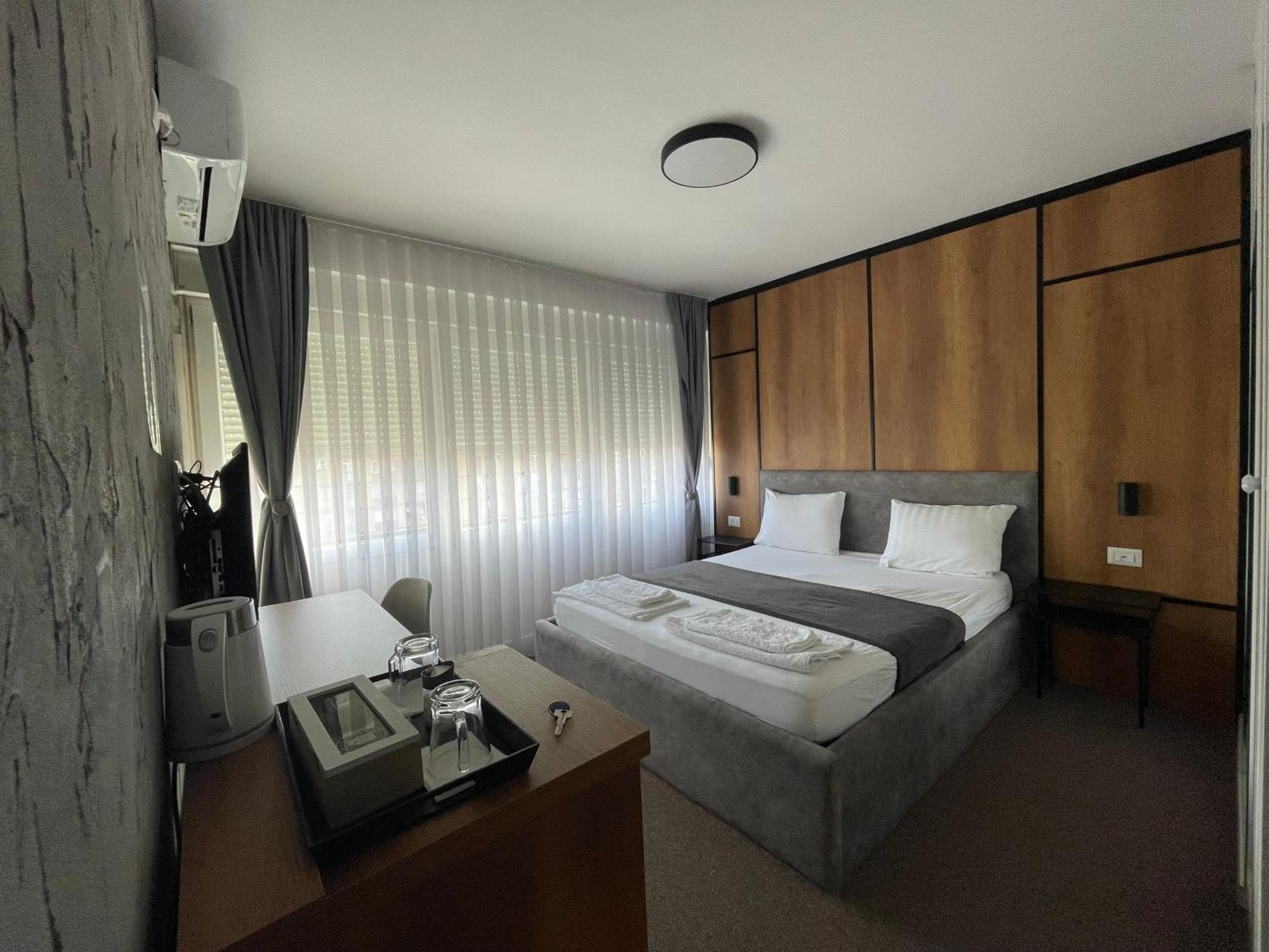 New Prishtina Luxury Rooms Pristina Eksteriør bilde