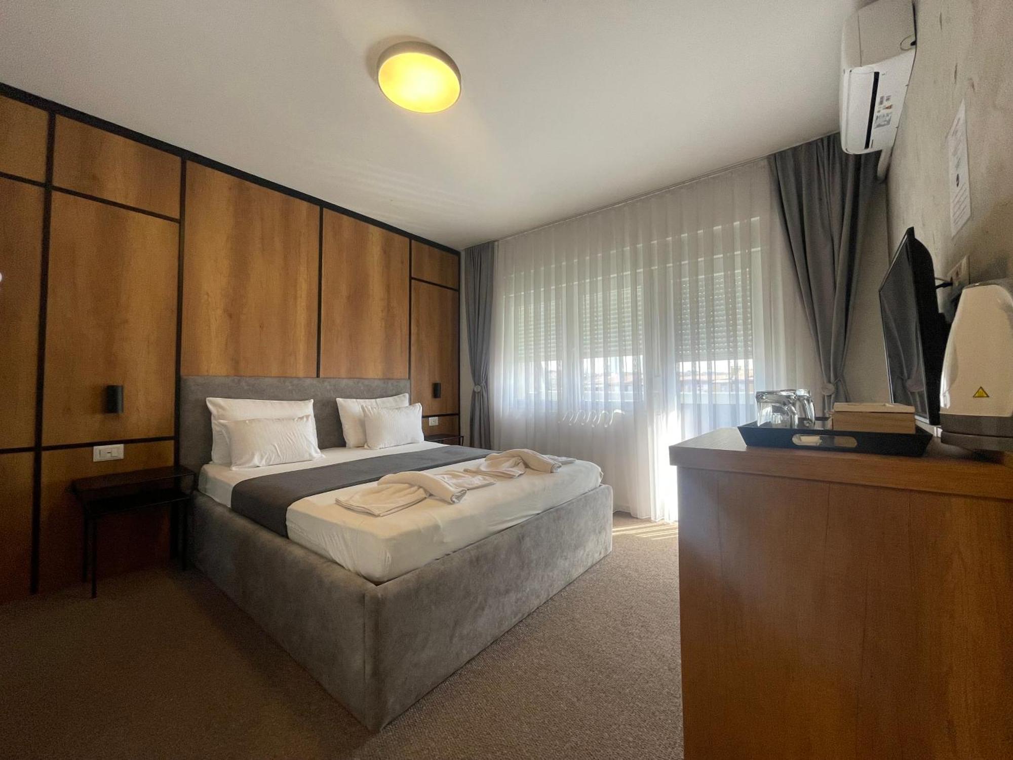 New Prishtina Luxury Rooms Pristina Eksteriør bilde